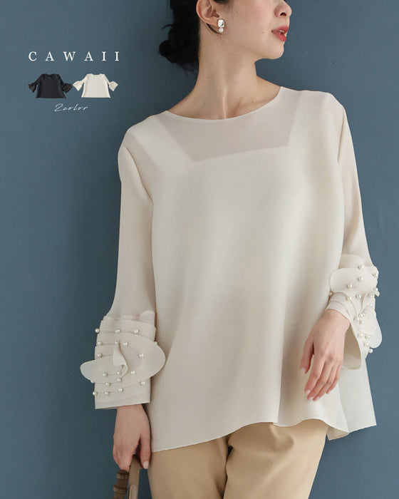 パール艶めく花びら袖のプリーツカットソートップス