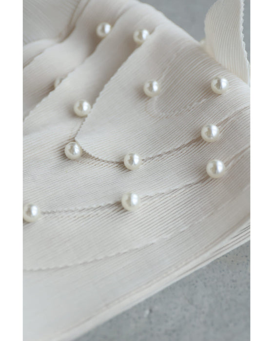 パール艶めく花びら袖のプリーツカットソートップス