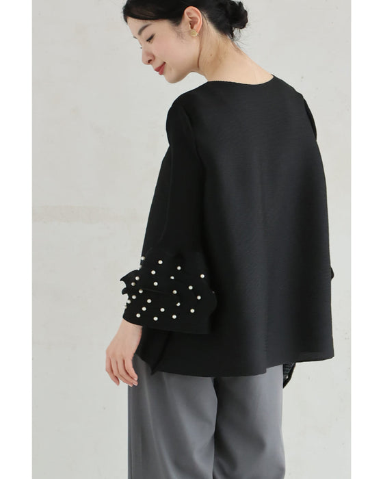パール艶めく花びら袖のプリーツカットソートップス