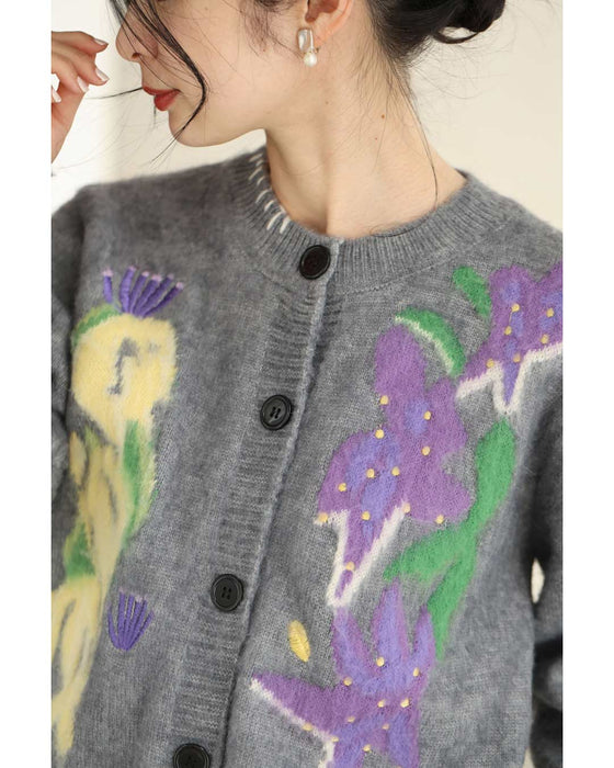 ふんわり浮かび上がる植物モチーフのニットカーディガン