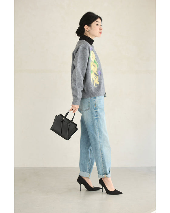 ふんわり浮かび上がる植物モチーフのニットカーディガン