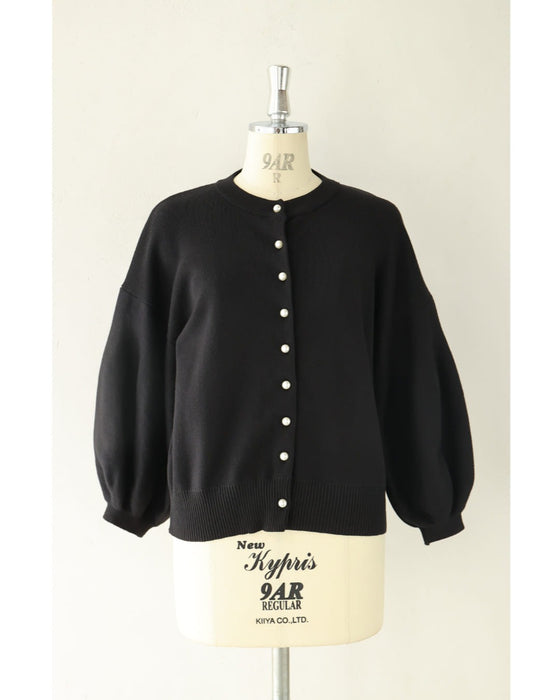 ふっくらバルーン袖の厚手ニットカーディガン