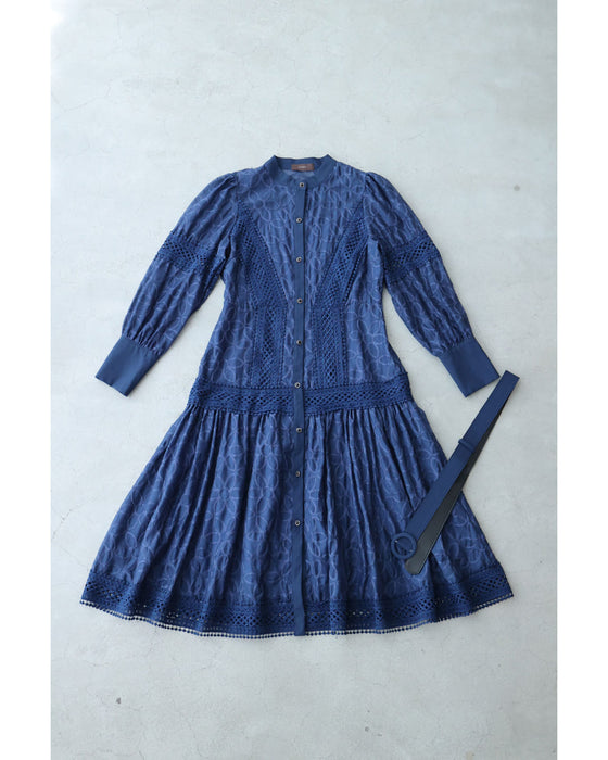 全面に咲く花刺繍のベールロングワンピース(ベルト付き)