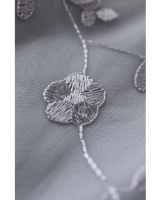 花びら浮かぶふんわり2重チュールミディアムスカート