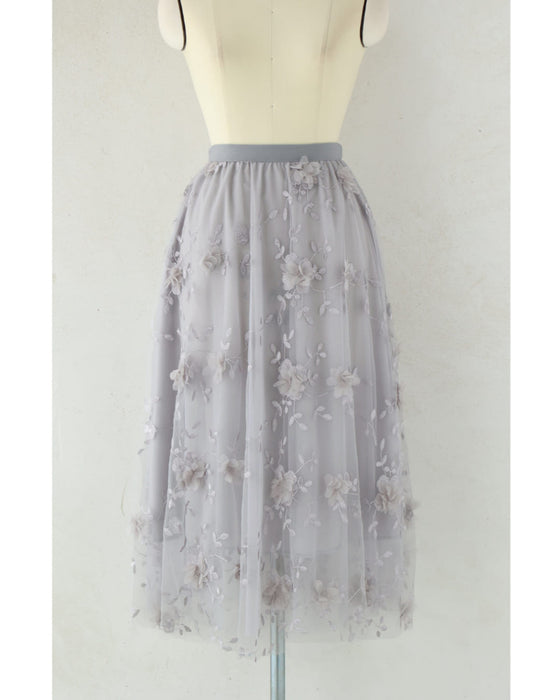 花びら浮かぶふんわり2重チュールミディアムスカート