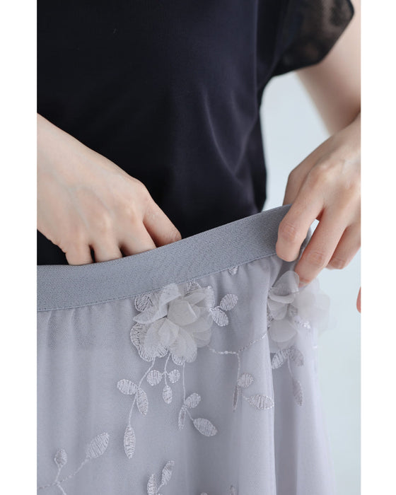 花びら浮かぶふんわり2重チュールミディアムスカート