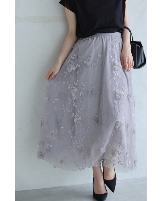 花びら浮かぶふんわり2重チュールミディアムスカート