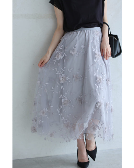 花びら浮かぶふんわり2重チュールミディアムスカート