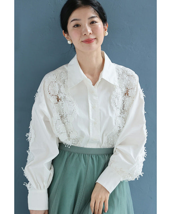 流れゆく花レースのシャツトップス