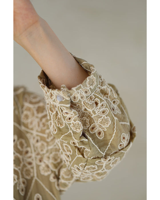 美しさ織りなす花刺繍ロングワンピース