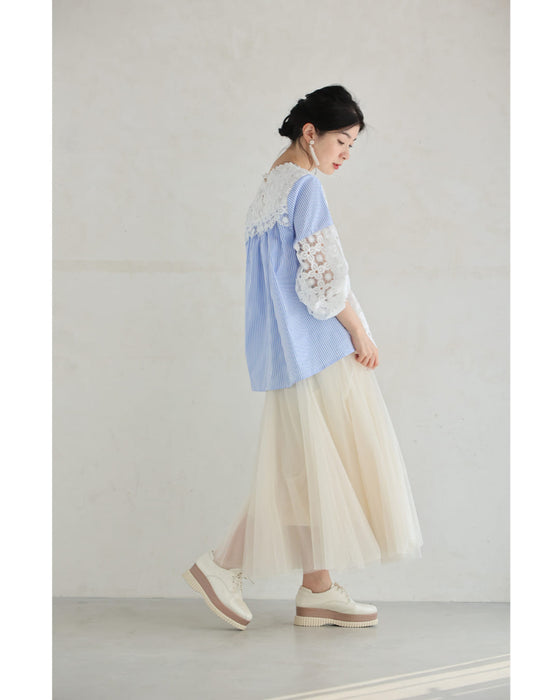 シャツとステンドグラスレースのドッキングブラウス