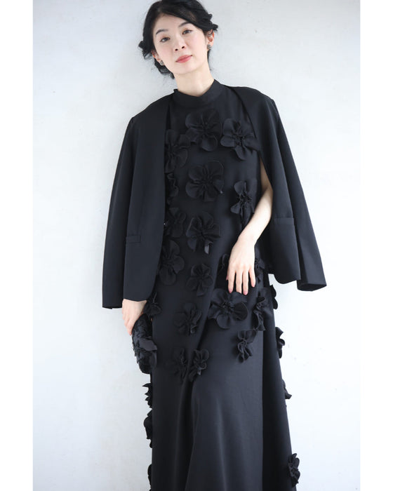 ひらひら花コサージュのストレッチ素材ロングワンピース