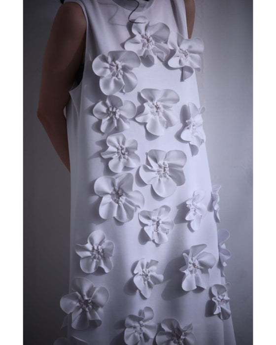 ひらひら花コサージュのストレッチ素材ロングワンピース