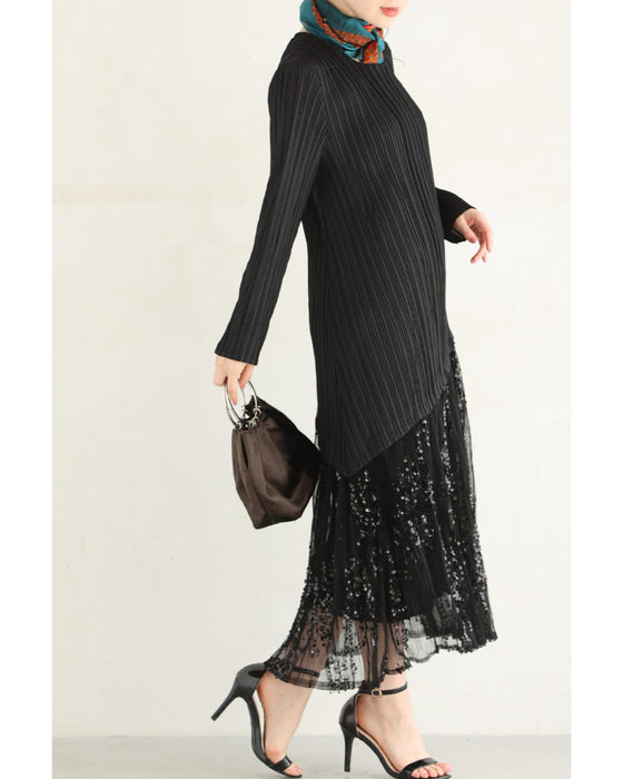 華やかなスパンコール煌めく切り替えプリーツワンピース(リボン付き)