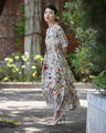 季節を彩る花集めティアードロングワンピース（紐リボン付き）