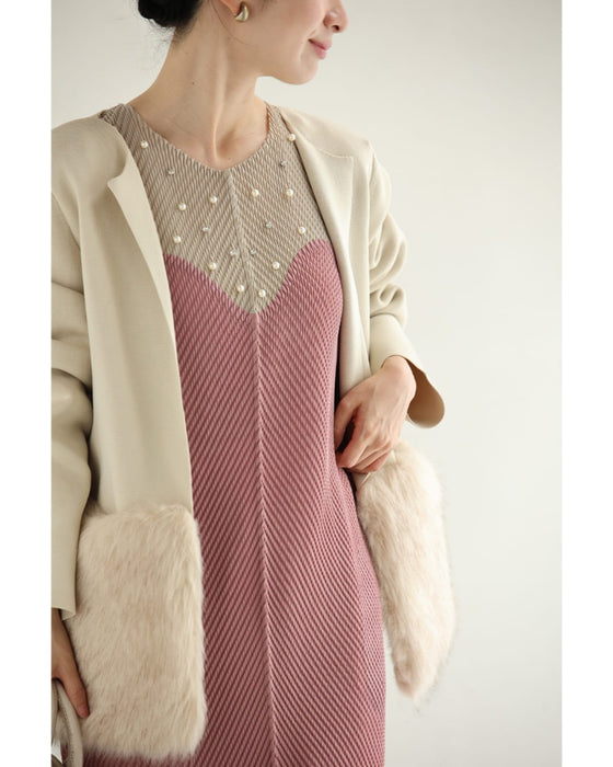 裾に揺れるフリンジの波うつバイカラーミディアムワンピース