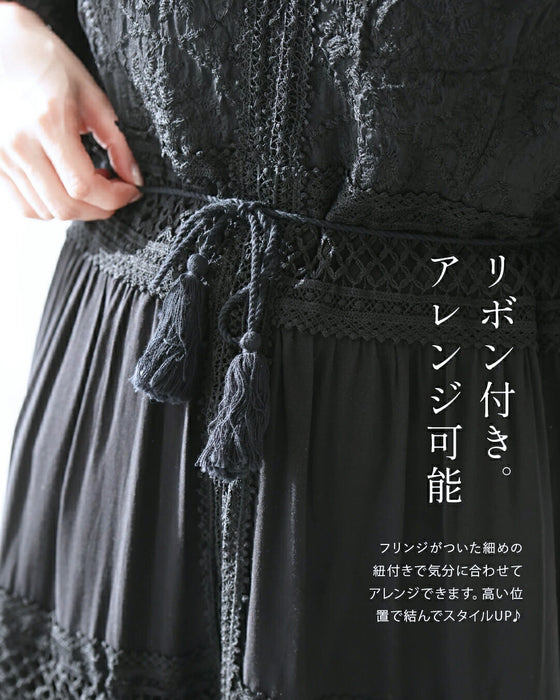 黒なのに重く見えない 透け袖レースワンピ