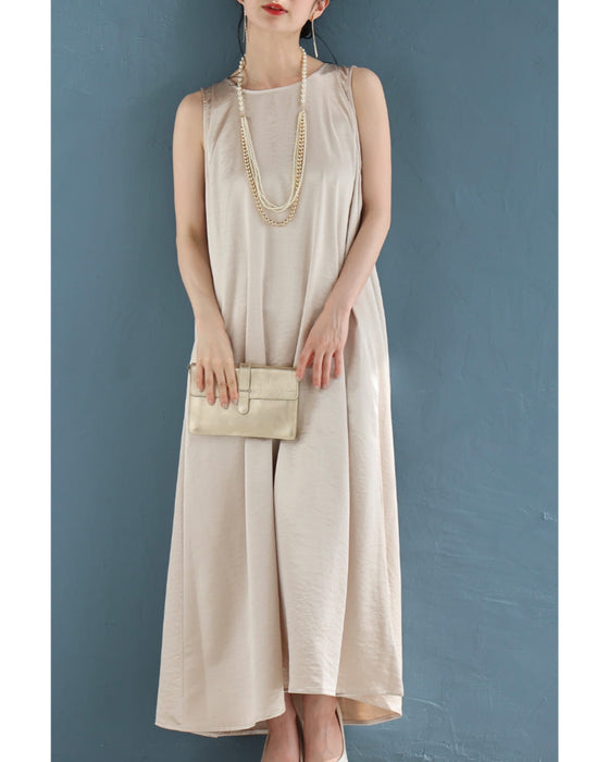 バックタックのラグジュアリーな光沢ロングワンピース