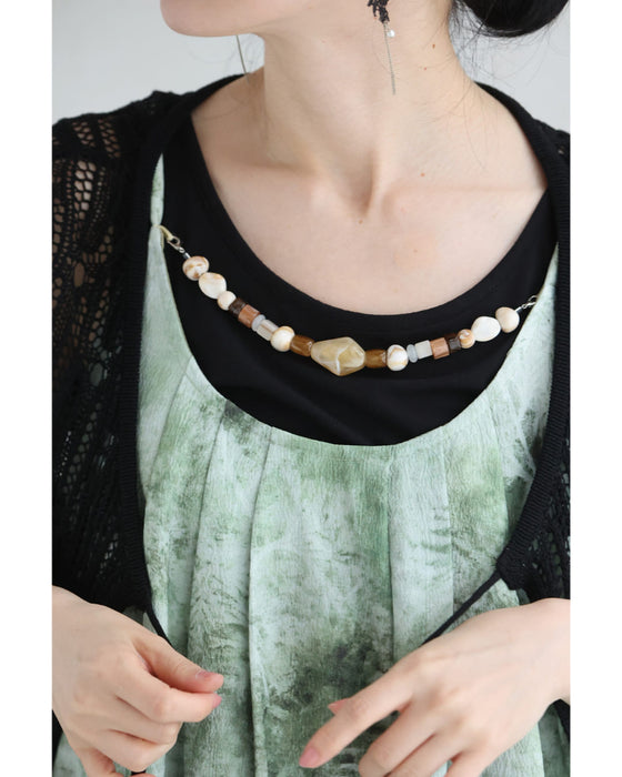 前後着用可能な2way。アート柄キャミロングワンピース(アクセサリー付き)