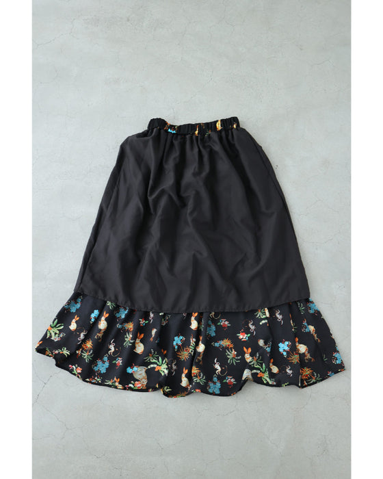 楽園に潜むアニマルロングスカート