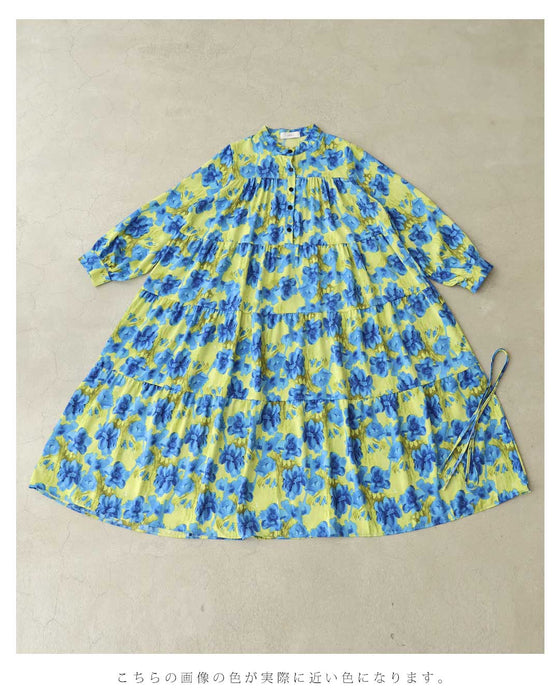 街ゆく華やかな青花ティアードロングワンピース(紐リボン付き)