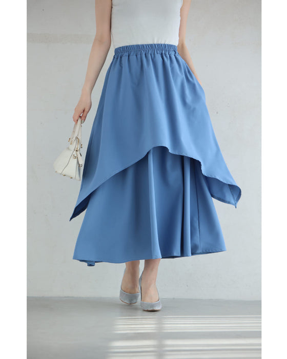 重なるレイヤードデザインミディアムスカート