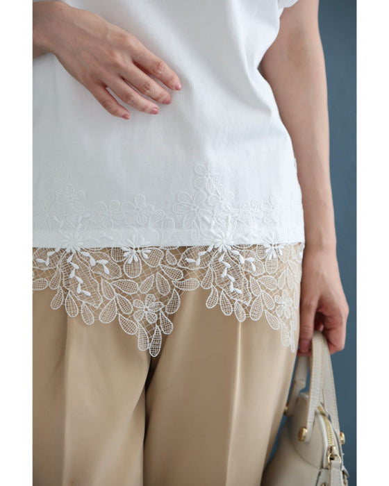 溢れ咲く裾レースのパールネックTシャツトップス