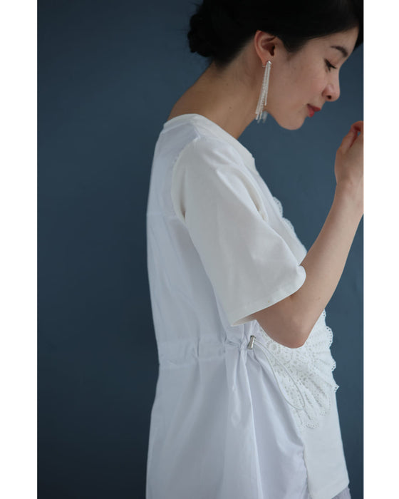 前後異素材の扇花レースペプラムカットソートップス