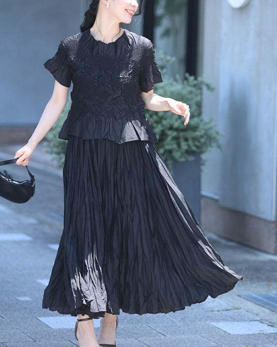 ラクな生地で上品に仕立てた2点セット【set】