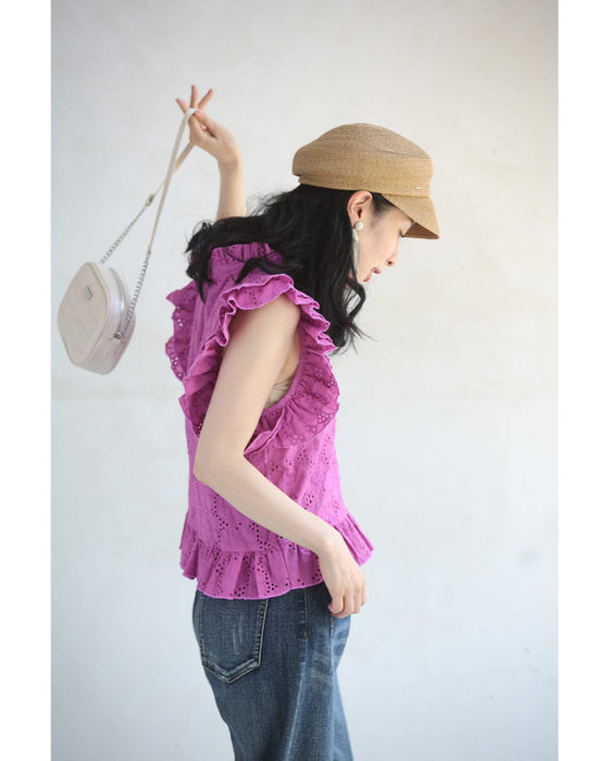 花が浮かび上がるパンチングレースプルオーバートップス