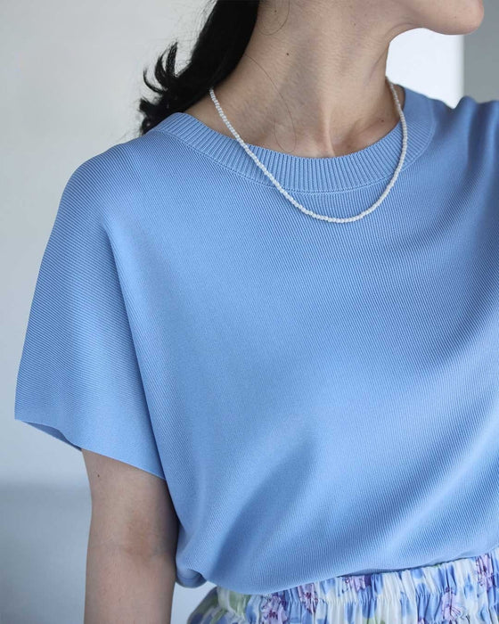 パステルカラーのベーシックニットカットソートップス