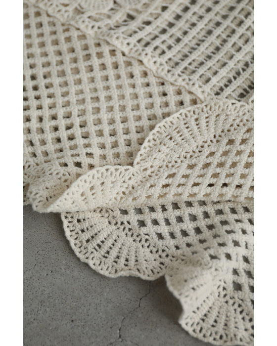 重ねて可愛いクロシェミディアムワンピース