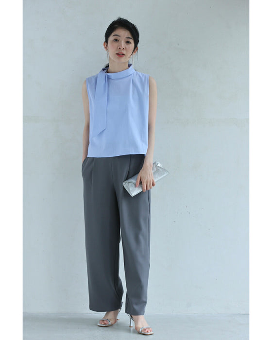 パステルカラーのネックタイカットソートップス