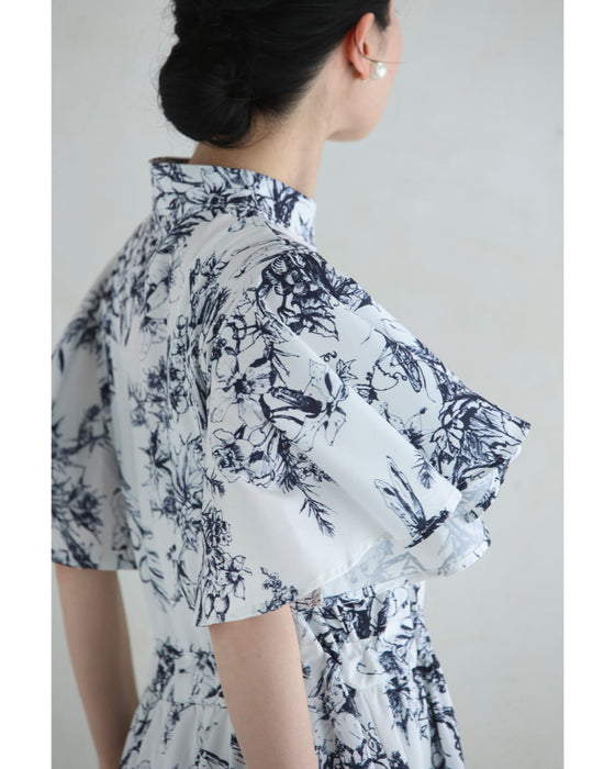 ボタニカルな世界広がるフレア袖エレガントロングワンピース