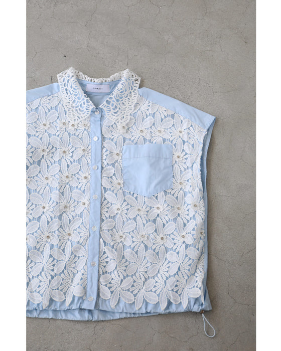 満開の白花レースとビジュー輝く裾絞りシャツトップス