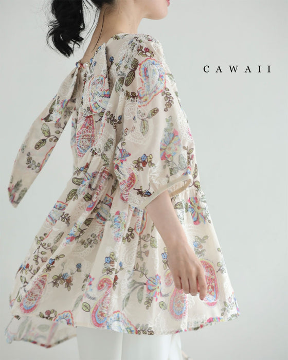 彩り溢れる花とペイズリーのAラインプルオーバートップス