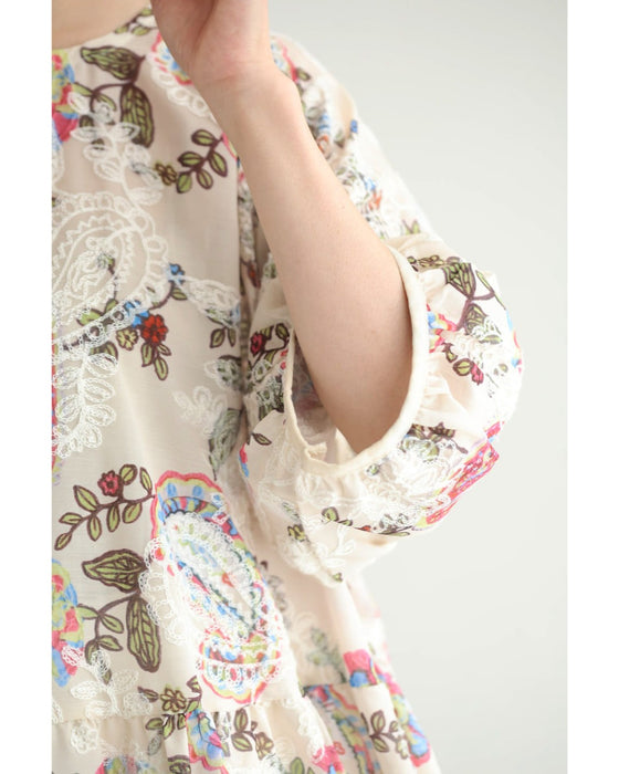 彩り溢れる花とペイズリーのAラインプルオーバートップス