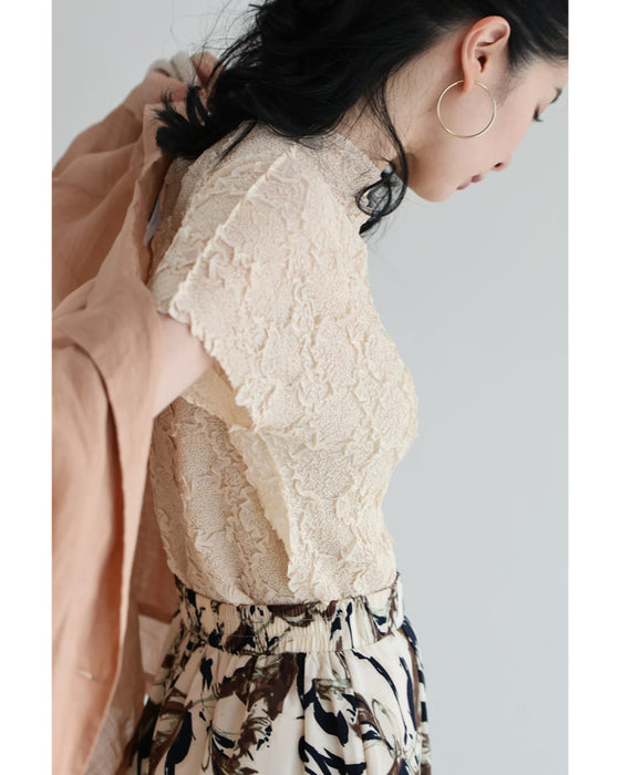 ささやかに煌めく立体シアーカットソートップス