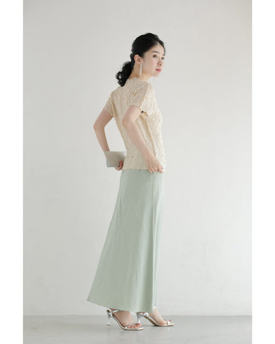 ささやかに煌めく立体シアーカットソートップス