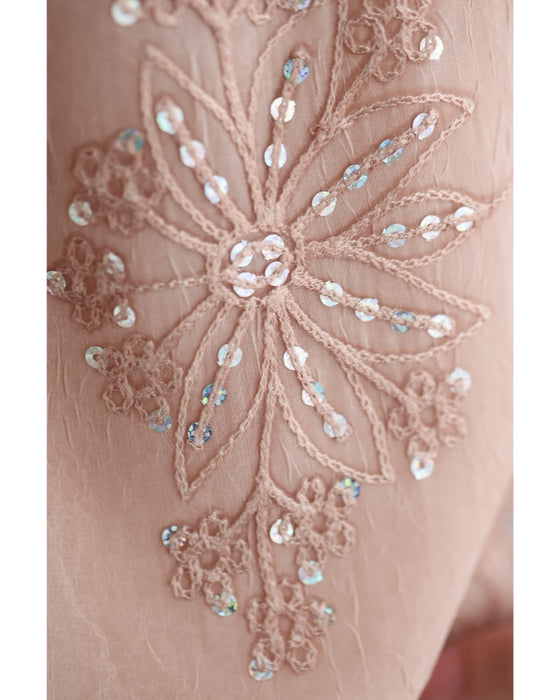 朝露スパンコール煌めくお花のシェルネックブラウストップス