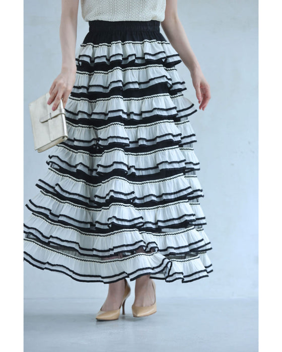 たっぷりデコレーションフリルロングスカート