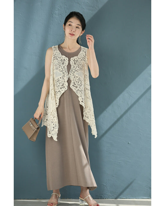 軽やかにプラスする装飾クロシェジレベスト