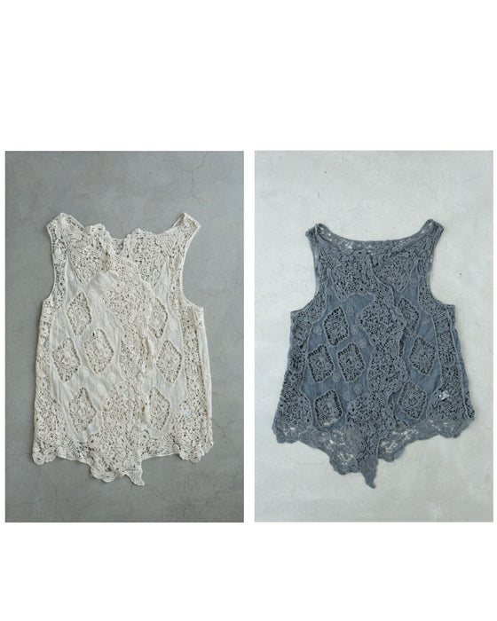 軽やかにプラスする装飾クロシェジレベスト