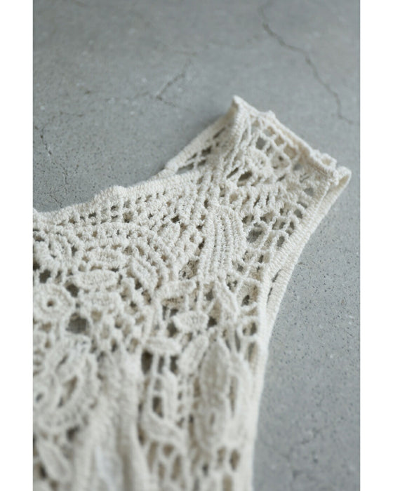 軽やかにプラスする装飾クロシェジレベスト