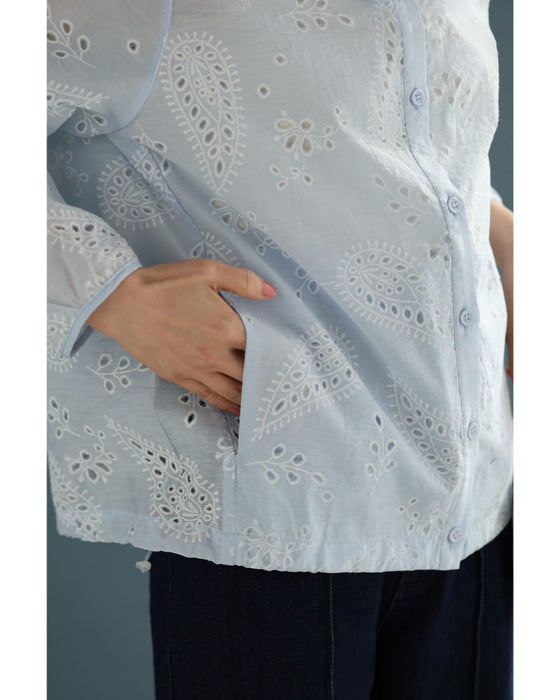 ペイズリー浮かぶパンチングレースシャツトップス