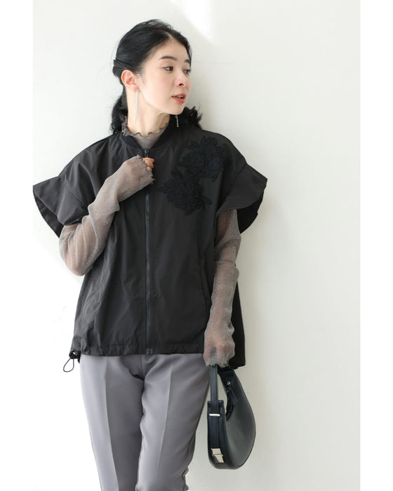 花咲くワッペンのフレア袖ブルゾン