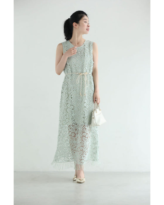 爽やかなペールカラーレースの裾フリンジロングワンピース(紐ベルト付き)