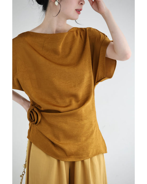 ウエストコサージュのドレープブラウストップス