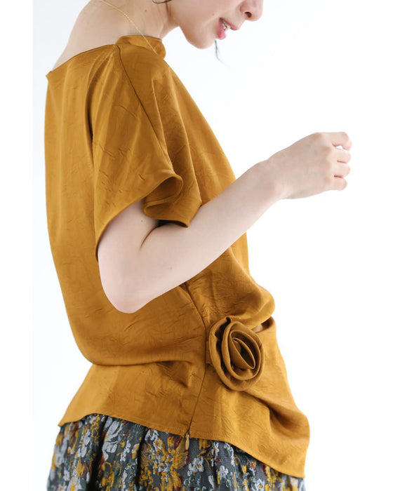 ウエストコサージュのドレープブラウストップス
