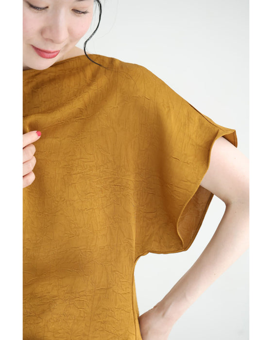 ウエストコサージュのドレープブラウストップス